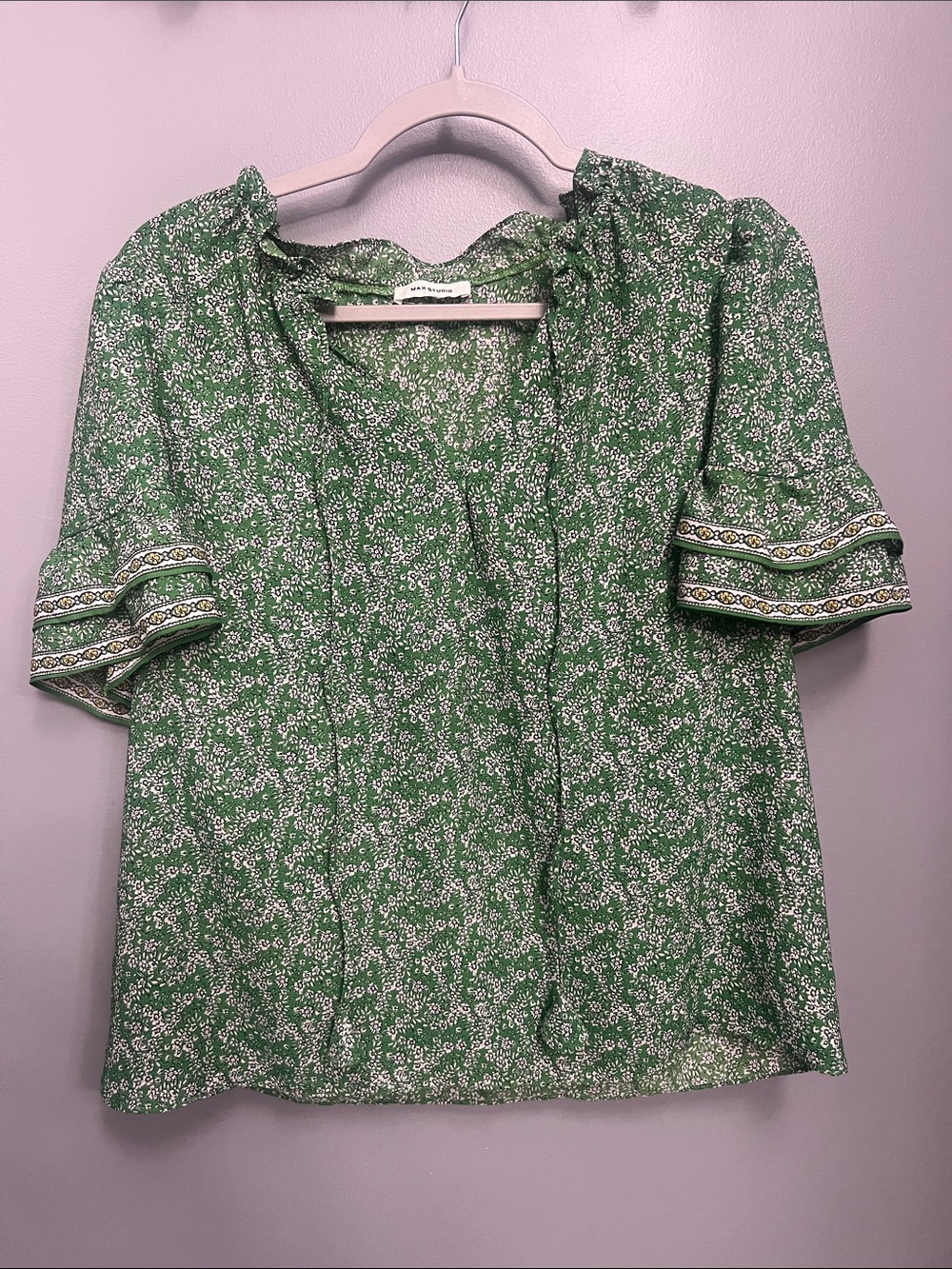 Max Studio Green Floral Puff Sleeve Peasant Blouse